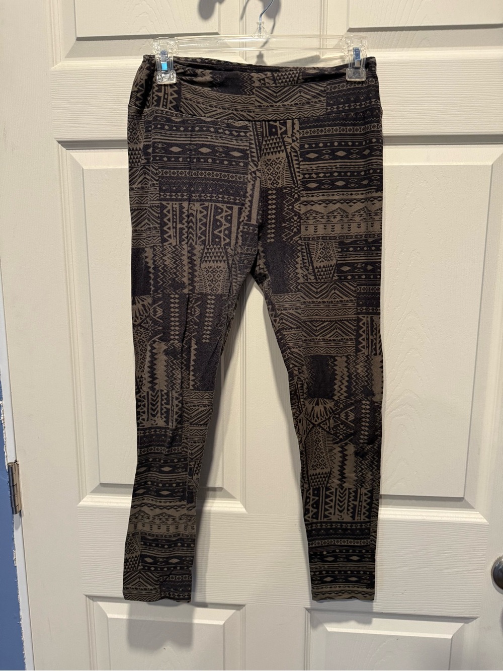 LuLaRoe Black and Brown Geometric Print Leggings